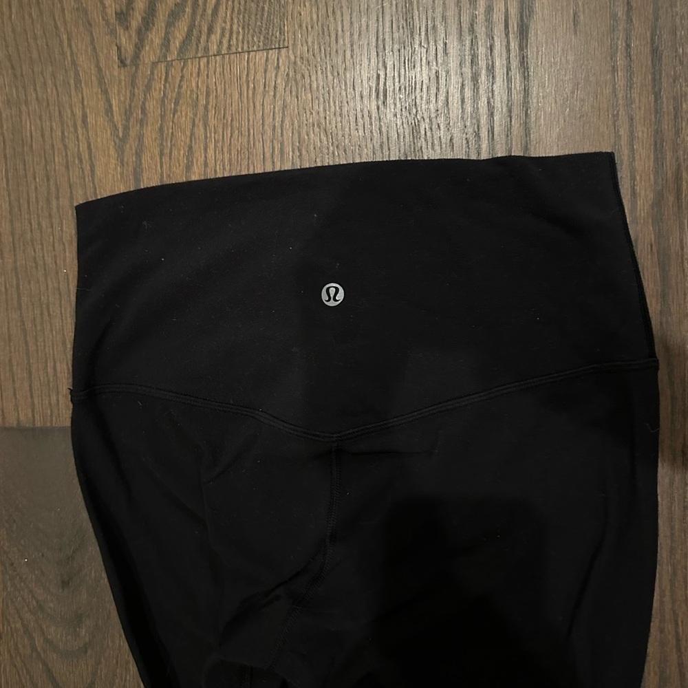 Black Lululemon Align 25’ leggings